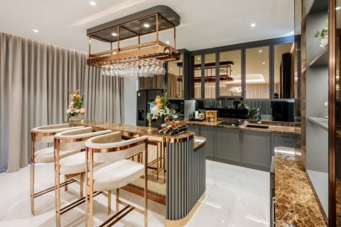 Villa in Pattaya, Thailand 6 bedrooms № 172215 - photo 17